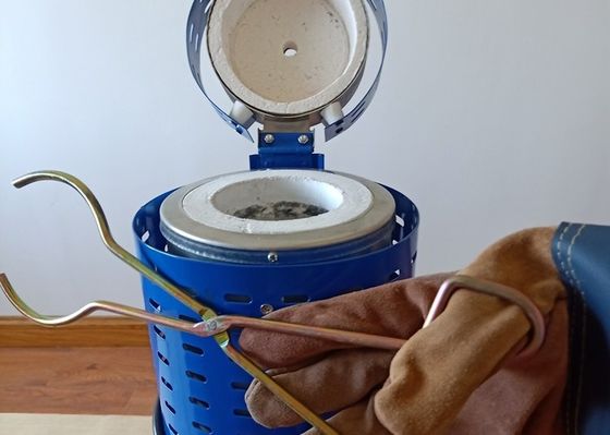 Mini Metal Gold Melting Furnace Copper 1200 Degree