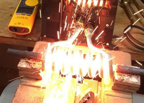 High Speed 100KW Induction Heating Furnace 400-4000A Metal Forging Oven